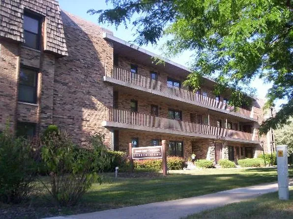 2600 Oakton St APT 10E, Park Ridge, IL 60068
