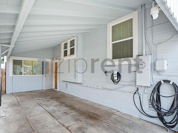 4th image of 1337 Acacia St #B
