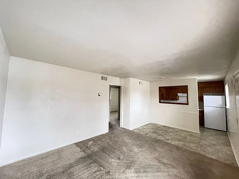 228 Hold Street — Photo 8