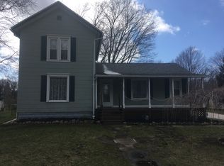 457 S Amboy Rd, Conneaut, OH 44030