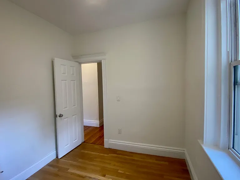 12 Camelot Ct #15R — Photo 22