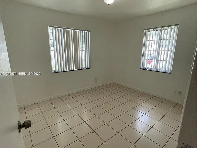 2435 Plunkett St — Photo 10