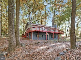 202 Huckleberry Ln, Harpers Ferry, WV 25425