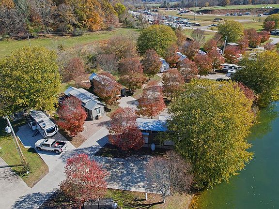 4th image of 20 Mountain Meadows Cir