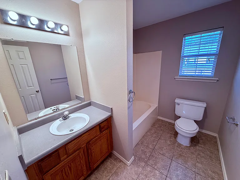 2714 E Kantz Dr — Photo 25