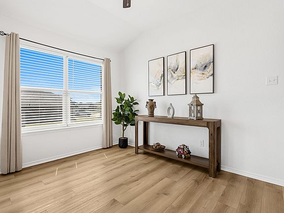 3rd image of 8906 Sky Crest Dr