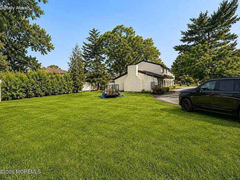 530 Palmer Ave — Photo 11