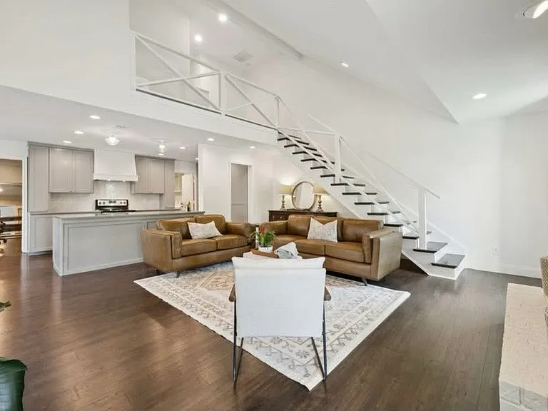9346 Highedge Cir — Photo 2