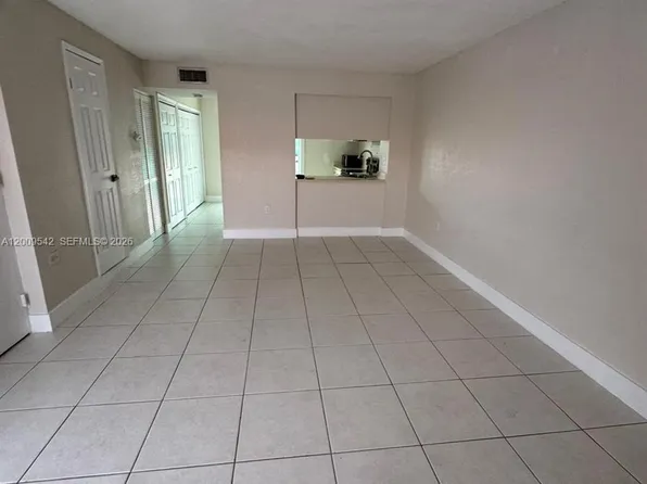 2186 W 60th St APT 20208, Hialeah, FL 33016
