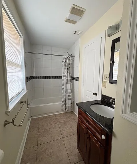 5420 Charlotte Dr — Photo 15