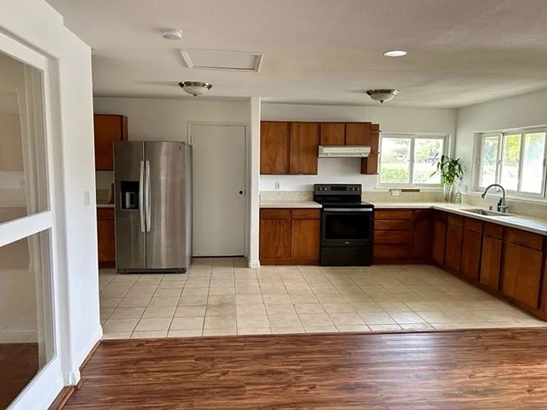 655 N Kainalu Dr — Photo 12