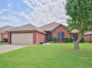 16108 Vicki Dr, Oklahoma City, OK 73170
