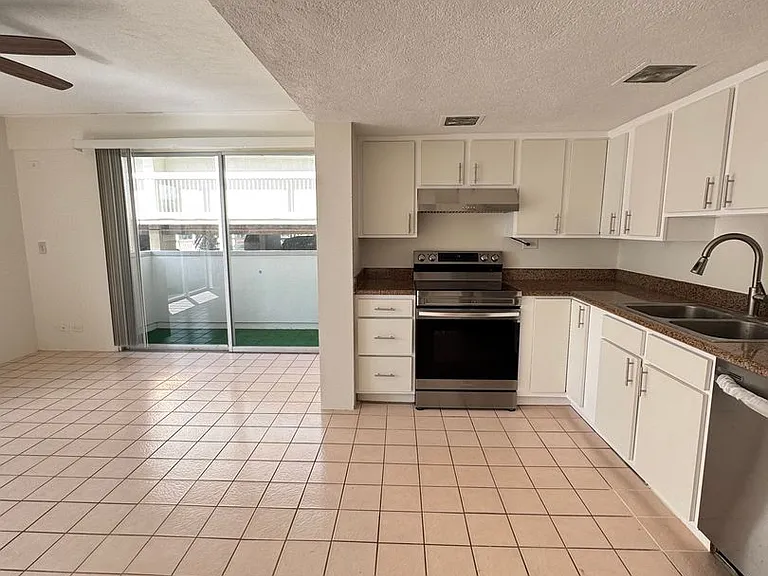 2281 Ala Wai Blvd #404 — Photo 1