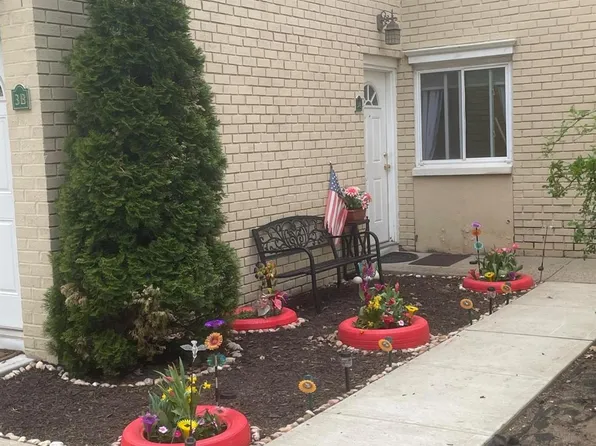 7 Lake Ave APT 3A, East Brunswick, NJ 08816