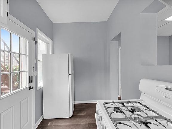 4th image of 1428 W Gordon St APT 1R