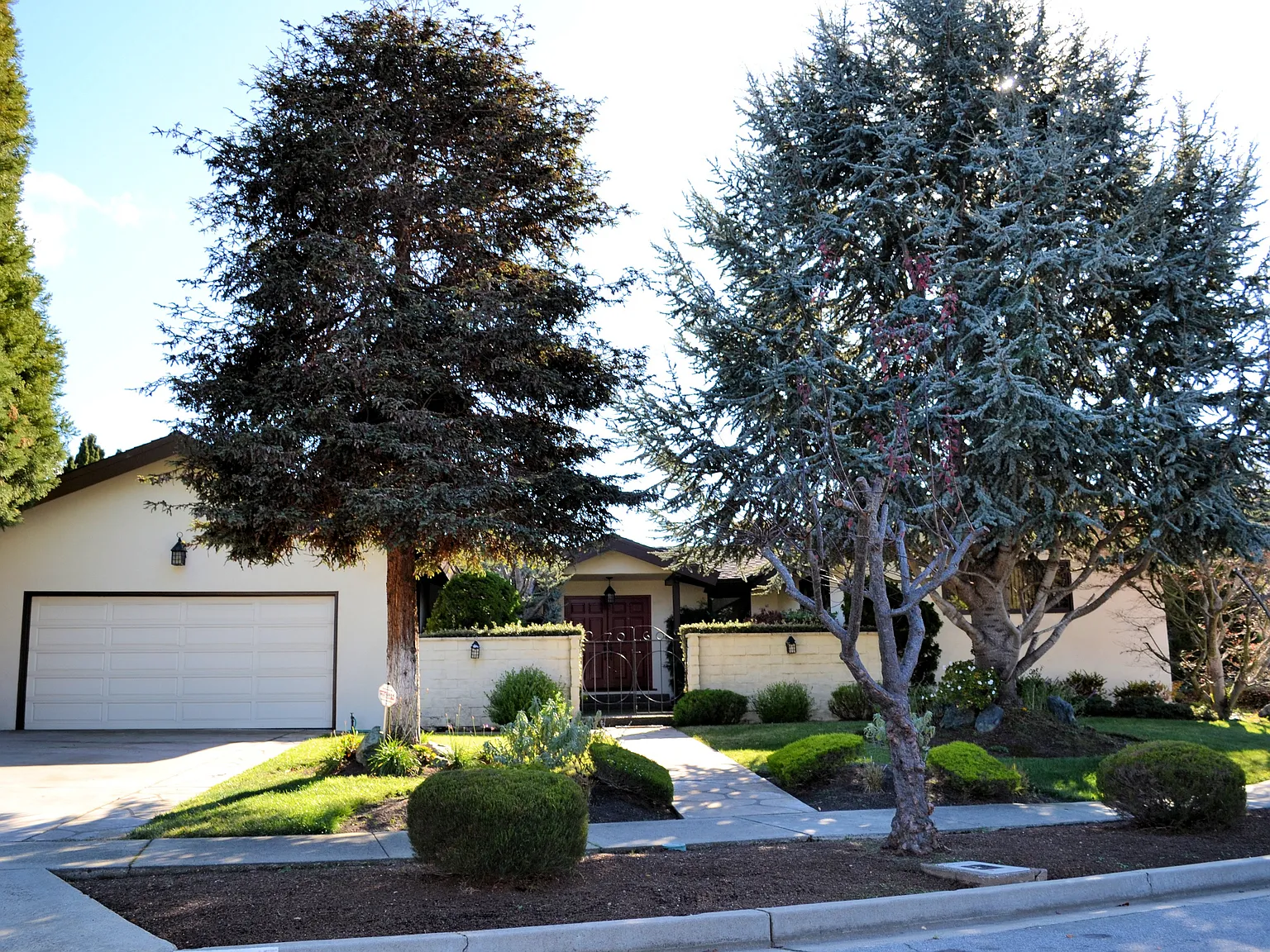 3 bed, 2.5 bath, 2894 sqft, $7,500 — Photo 1