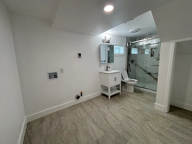 444 E Military St #A & B — Photo 14
