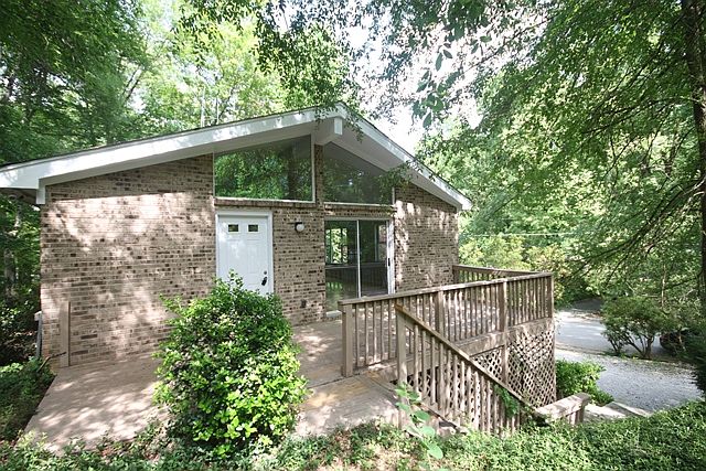1st image of 199 Valley Park Dr