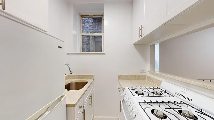 Rented by Bond New York | media 2