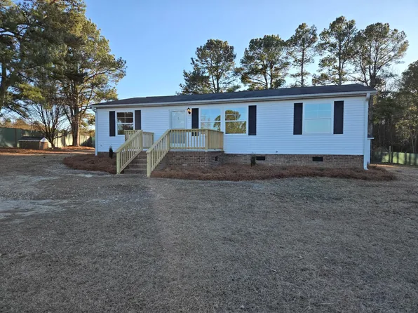 1152 Morgan Rd, Benson, NC 27504