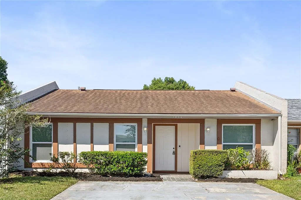 3 bed, 2.0 bath, 1230 sqft, $1,900 — Photo 1
