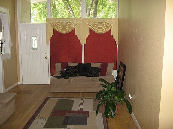 3rd image of 1310 Glencrest Dr