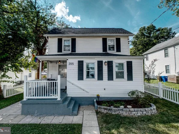 205 10th St, Laurel, MD 20707
