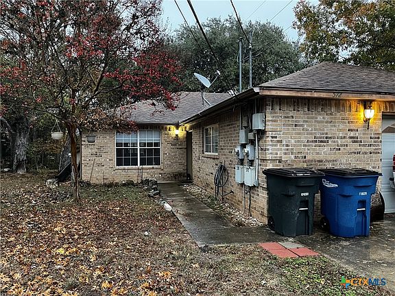 2nd image of 572 Beverly Ln