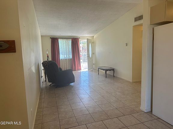 5th image of 7738 Broadway Dr