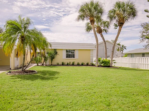 5912 Driftwood Ave, Sarasota, FL 34231