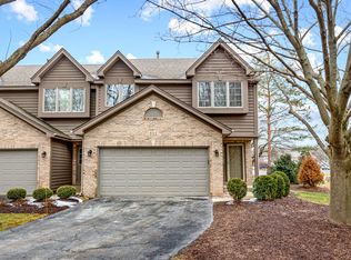 801 Millcreek Cir, Elgin, IL 60123