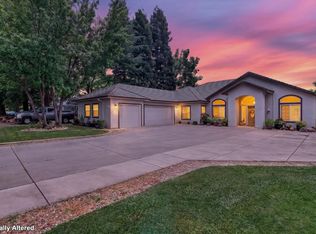 910 Saint Andrews Dr, Valley Springs, CA 95252