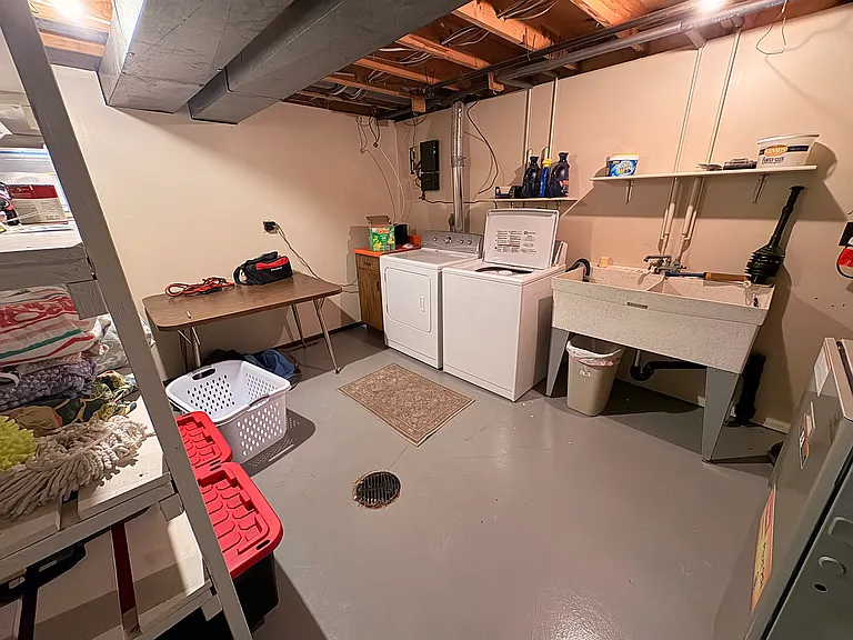5570 Victorian Way — Photo 17