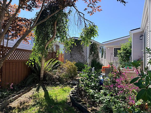2nd image of 718 Patterson Way
