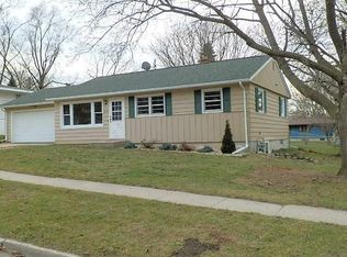 1118 Grant St, Fort Atkinson, WI 53538