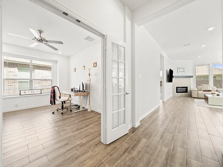 147 Starfall Dr — Photo 11