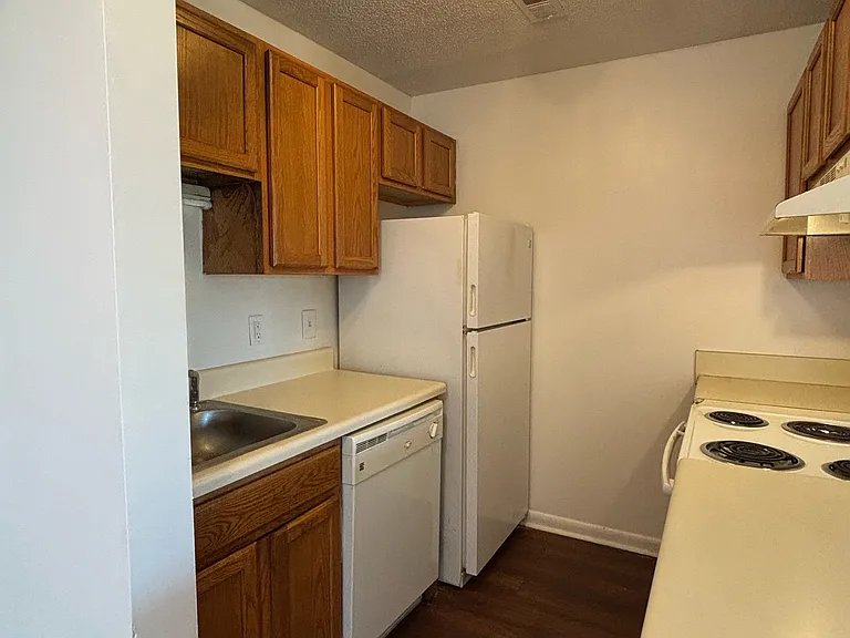 6403 Starbrook Dr #7 — Photo 6