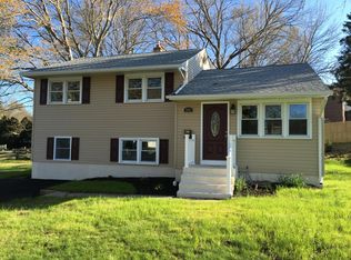 1131 Wagoner Dr, Wilmington, DE 19805