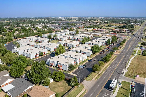 The Ivy Apartments-OK Photo 1