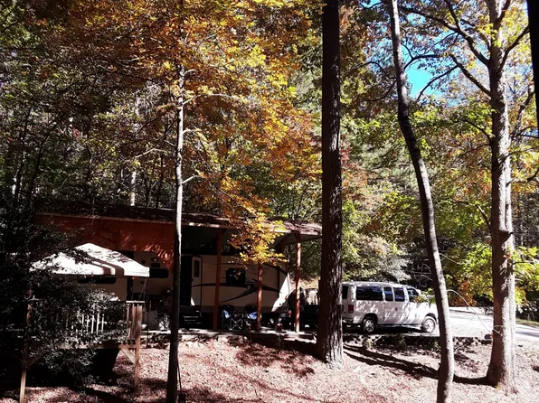 870 Ogden Dr, Ellijay, GA 30540