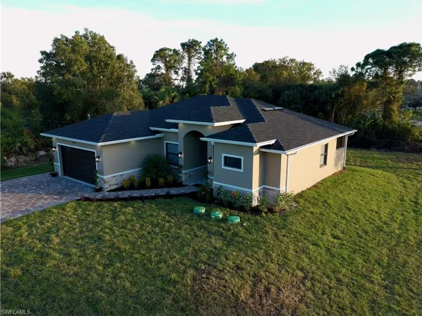 810 Sentinela BLVD, LEHIGH ACRES, FL 33974