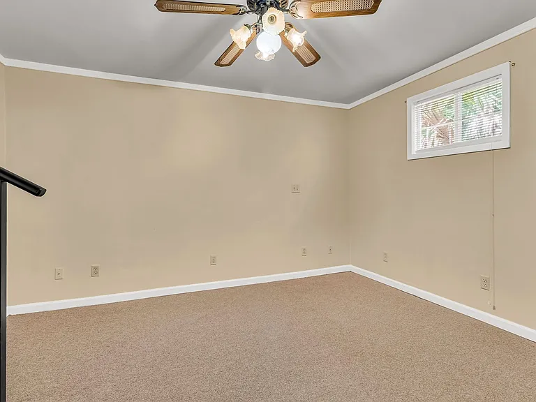 2330 Bailey Dr — Photo 14