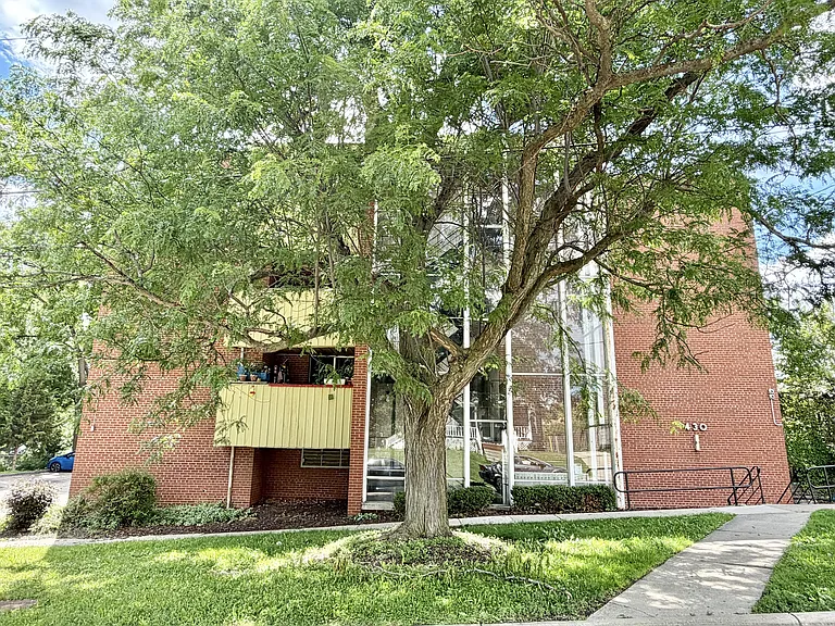 430 Harrison Ave — Photo 15