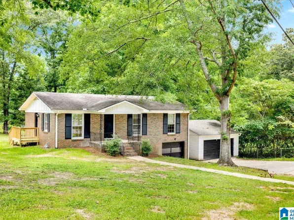 2001 Eugene St, Fultondale, AL 35068