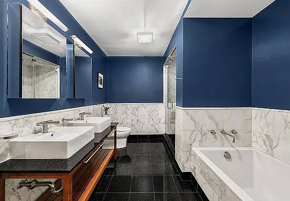 5th image of 146 W 22nd St APT 12