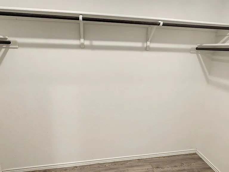 4538 Zoe Pass — Photo 13
