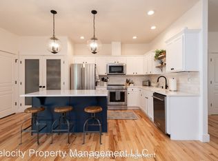 20670 White Dove Ln, Bend, OR 97702