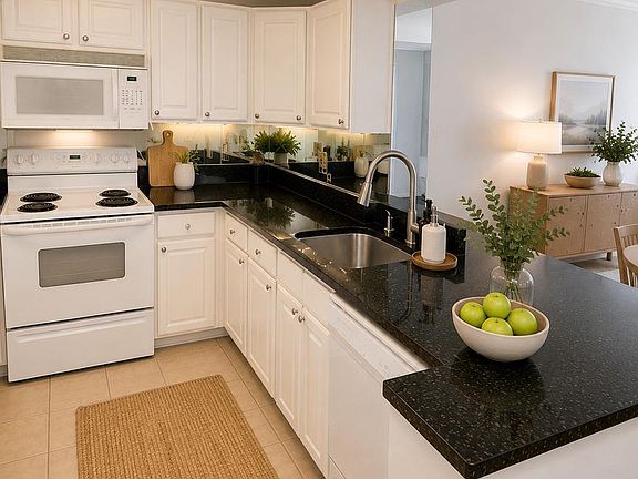 5th image of 23 Pierside Dr Unit 411