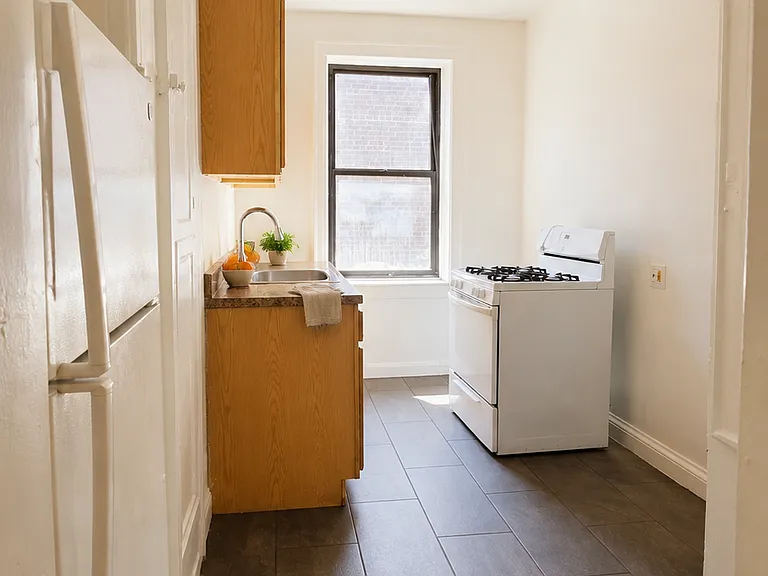 138-28 90th Ave #D4 — Photo 5