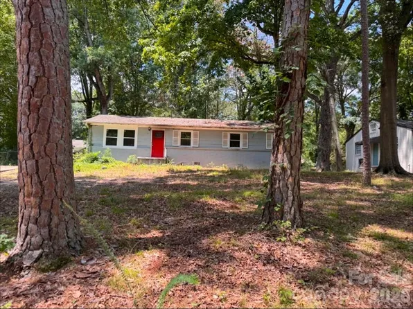 521 N Weldon St, Gastonia, NC 28052